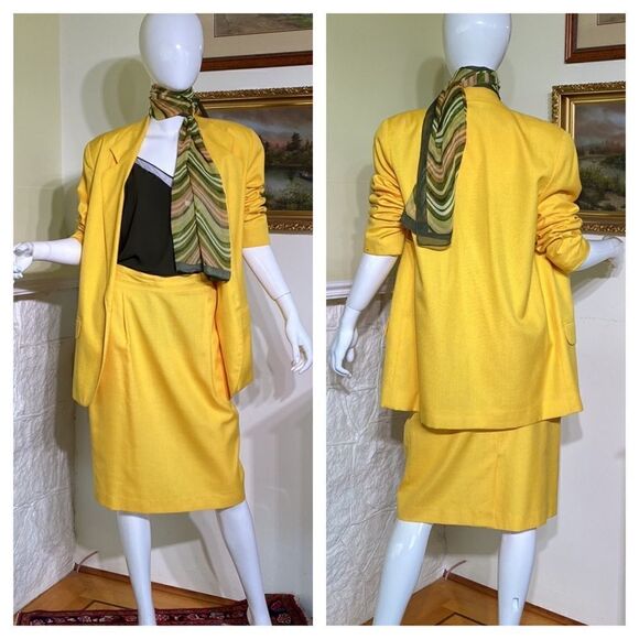 Vintage Fitting Image Yellow 2-Piece Skirt Suit - Picture 1 of 13